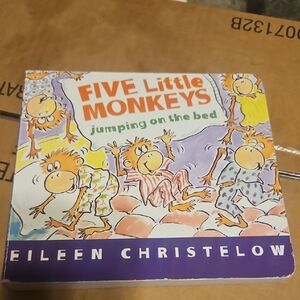 Five Little Monkeys Jumping on the Bed Board Book